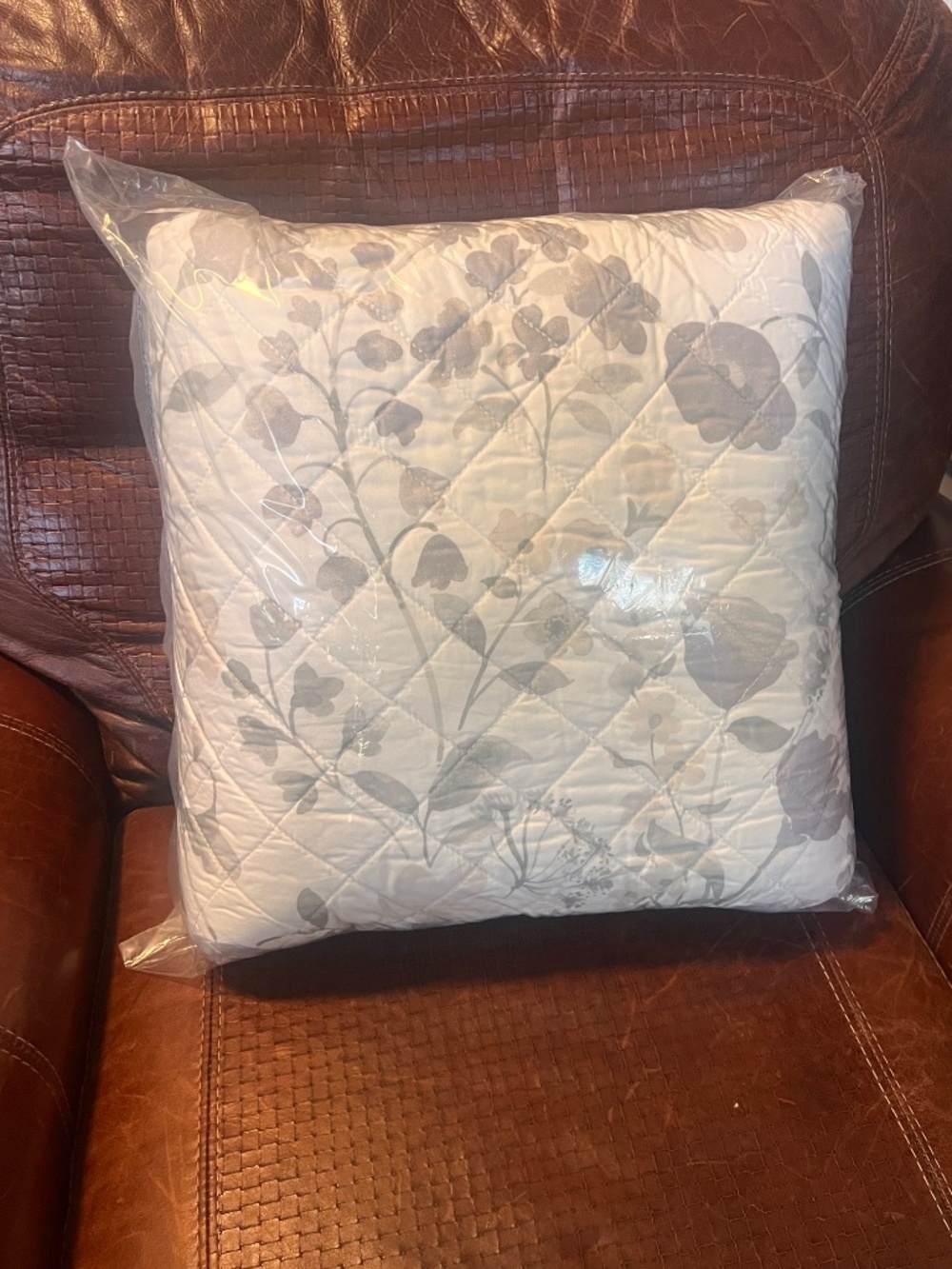 Joie Floral Cotton-Blend 88”X92” Full/Queen, Like New!
